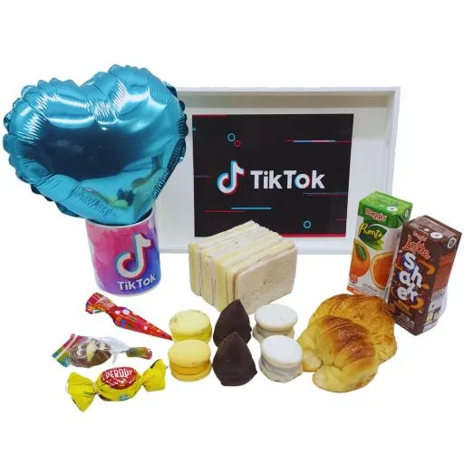 Desayuno o merienda tik tok o personaje favorito